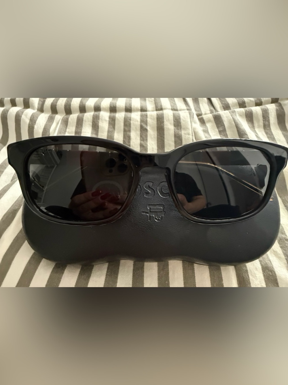 Gucci Unisex  Blak Square Sunglasses/Red Green Web Gold Detail